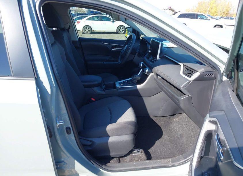 Photo 5 of 2023 Toyota Rav4 HYBRID XLE (VIN 4T3RWRFVXPU087991)