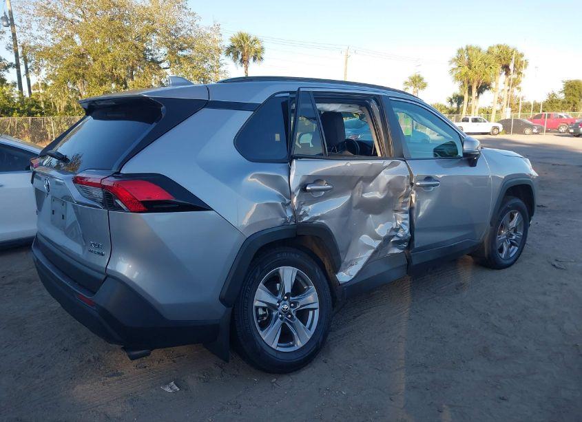Photo 4 of 2024 Toyota Rav4 HYBRID XLE (VIN 4T3RWRFVXRU114528)