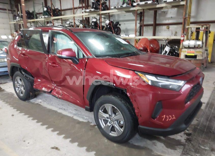 2024 Toyota Rav4 HYBRID XLE (VIN 4T3RWRFVXRU125934) main photo