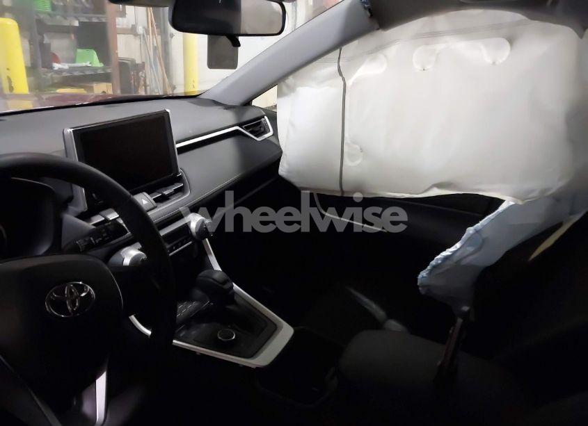 Photo 5 of 2024 Toyota Rav4 HYBRID XLE (VIN 4T3RWRFVXRU125934)