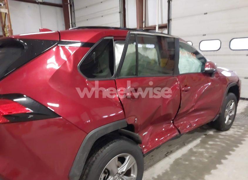 Photo 6 of 2024 Toyota Rav4 HYBRID XLE (VIN 4T3RWRFVXRU125934)