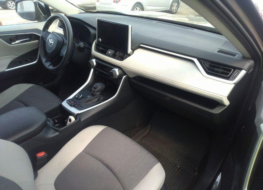 Photo 5 of 2024 Toyota Rav4 HYBRID XLE (VIN 4T3RWRFVXRU135590)