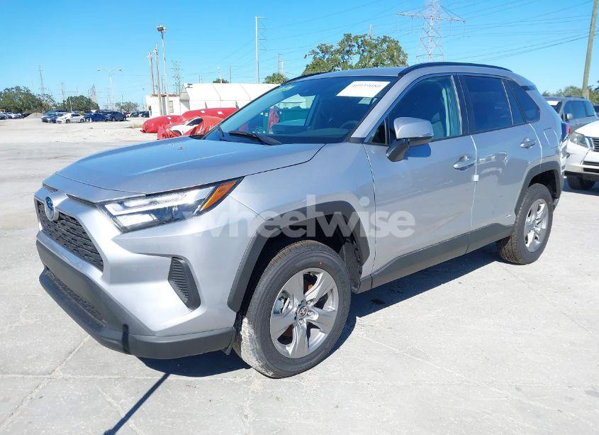 Photo 2 of 2024 Toyota Rav4 HYBRID XLE (VIN 4T3RWRFVXRU155306)