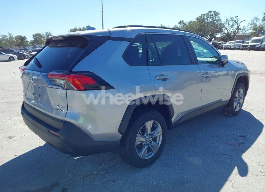 Photo 4 of 2024 Toyota Rav4 HYBRID XLE (VIN 4T3RWRFVXRU155306)