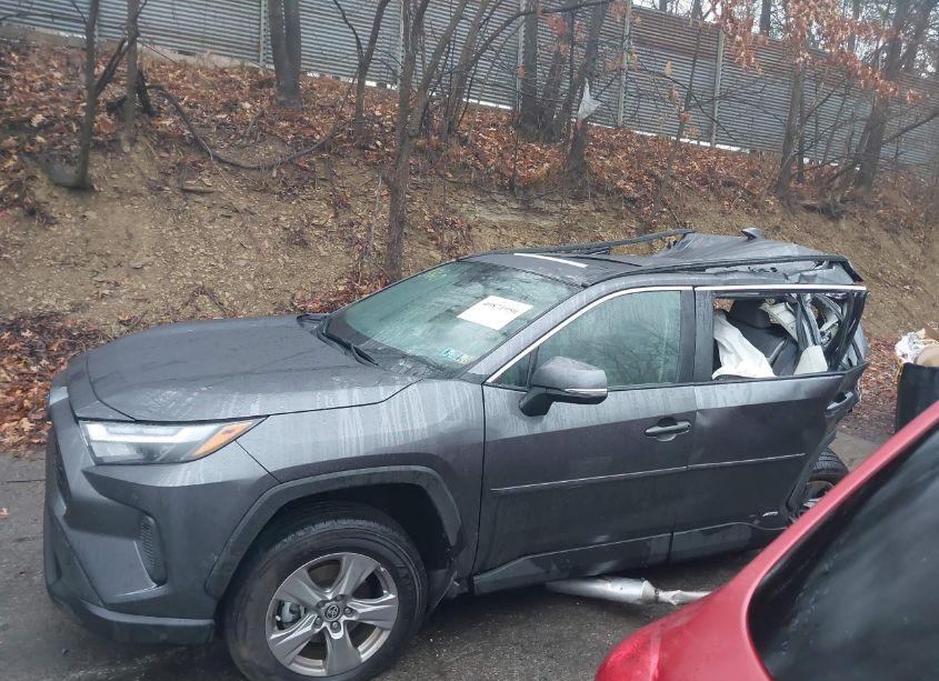 Photo 14 of 2024 Toyota Rav4 HYBRID XLE (VIN 4T3RWRFVXRU155760)