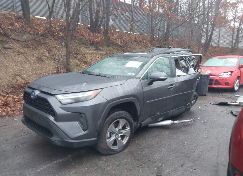 Photo 2 of 2024 Toyota Rav4 HYBRID XLE (VIN 4T3RWRFVXRU155760)