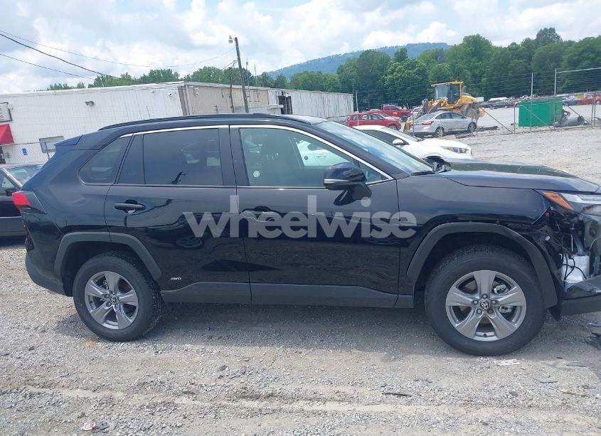 Photo 13 of 2025 Toyota Rav4 HYBRID XLE (VIN 4T3RWRFVXSU177165)