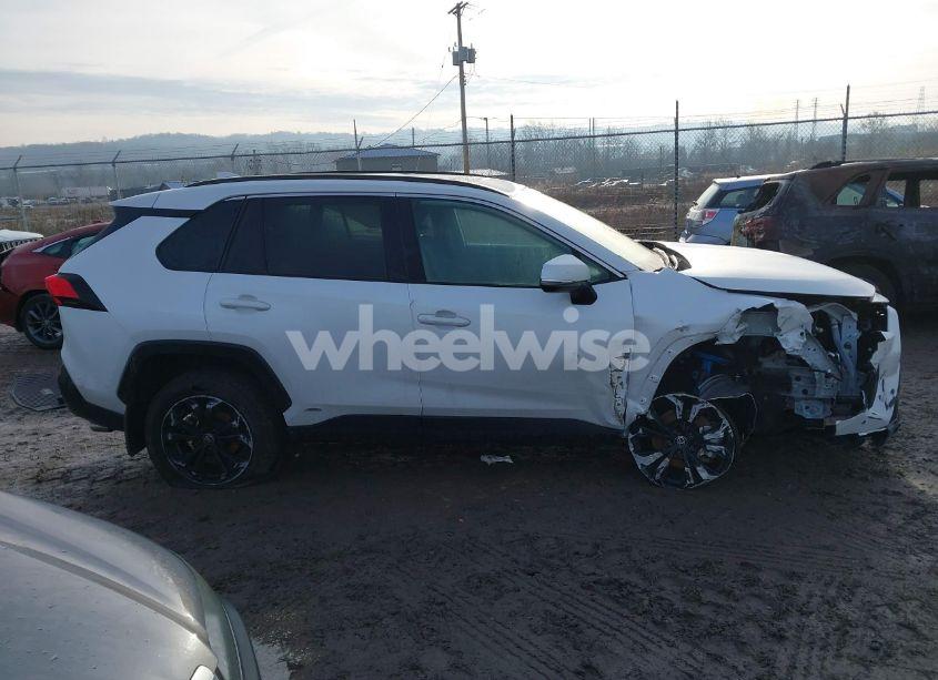 Photo 14 of 2024 Toyota Rav4 HYBRID SE (VIN 4T3T6RFV0RU143770)