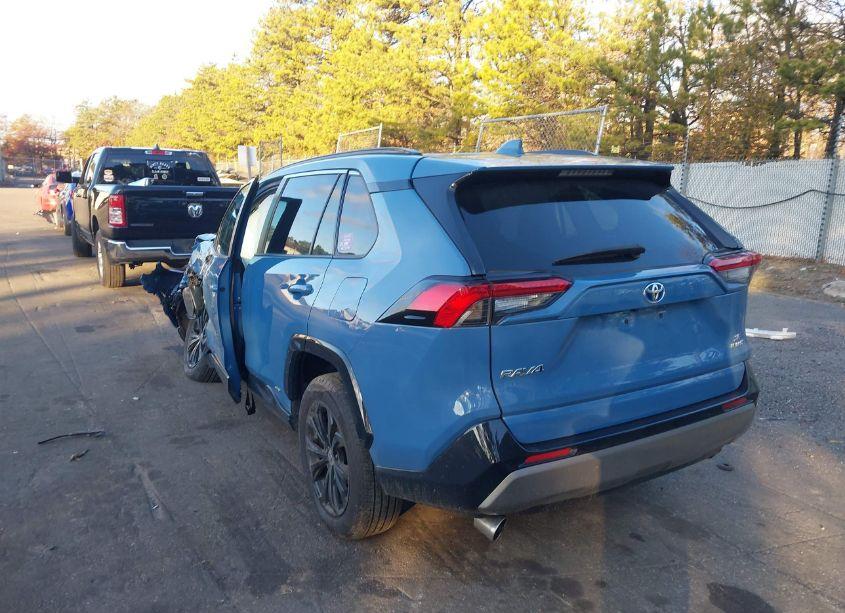 Photo 3 of 2022 Toyota Rav4 HYBRID SE (VIN 4T3T6RFV2NU080018)