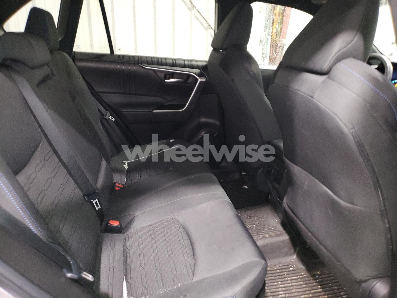 Photo 11 of 2022 TOYOTA RAV4 SE (VIN 4T3T6RFV2NU101644)