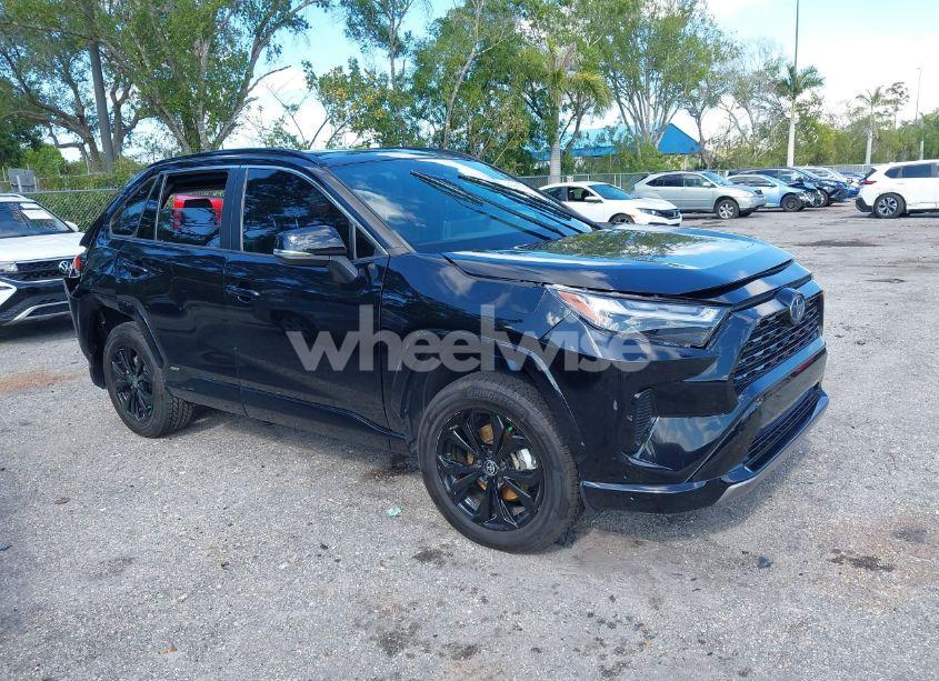 2022 Toyota Rav4 HYBRID SE (VIN 4T3T6RFV7NU074456) main photo