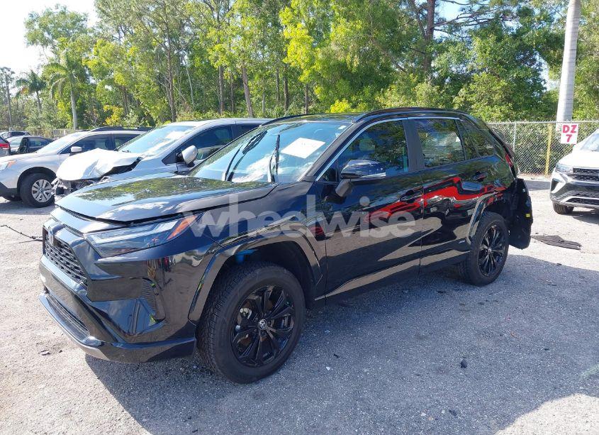 Photo 2 of 2022 Toyota Rav4 HYBRID SE (VIN 4T3T6RFV7NU074456)
