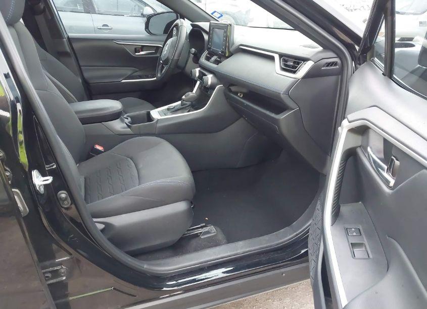 Photo 5 of 2022 Toyota Rav4 HYBRID SE (VIN 4T3T6RFV9NU077729)