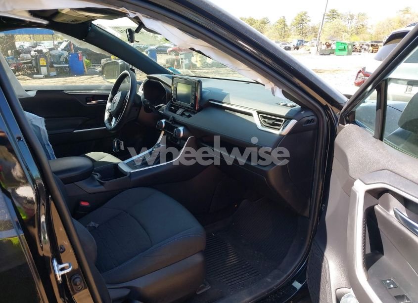 Photo 5 of 2022 Toyota Rav4 HYBRID SE (VIN 4T3T6RFVXNU088724)