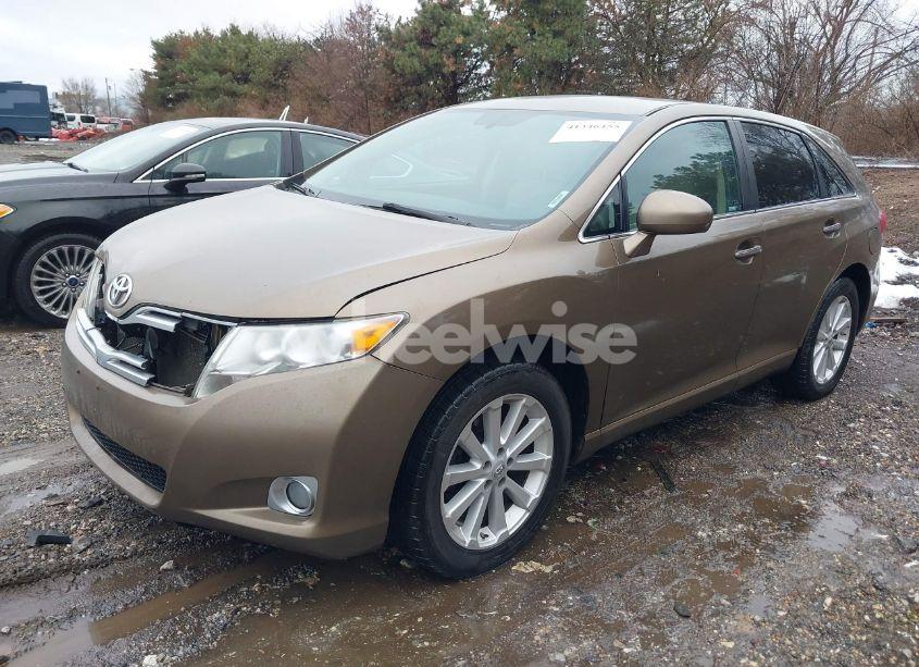Photo 2 of 2010 Toyota Venza (VIN 4T3ZA3BB0AU037678)