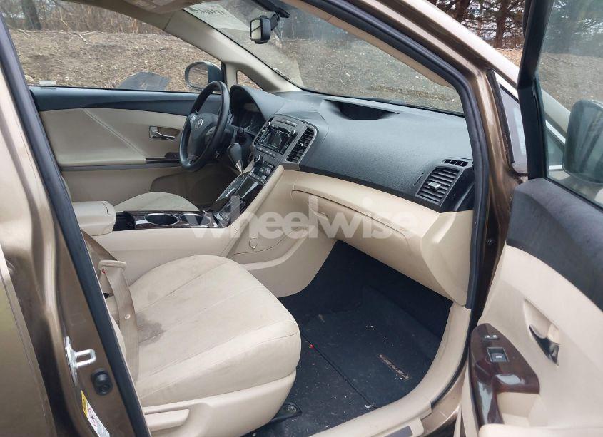 Photo 5 of 2010 Toyota Venza (VIN 4T3ZA3BB0AU037678)
