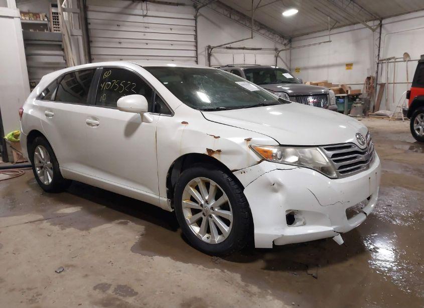 2010 Toyota Venza (VIN 4T3ZA3BB2AU029002) main photo