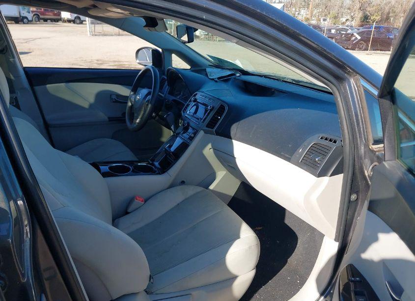 Photo 5 of 2010 Toyota Venza (VIN 4T3ZA3BB4AU028689)