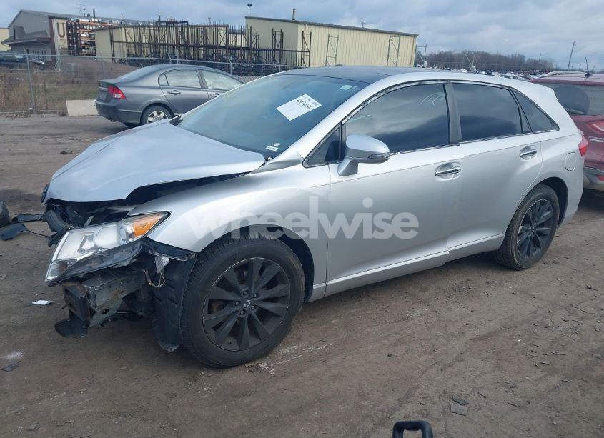 Photo 2 of 2013 Toyota Venza LE/XLE (VIN 4T3ZA3BB4DU080859)