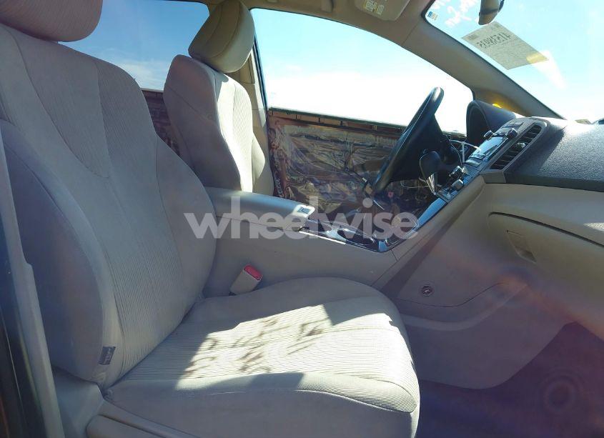 Photo 5 of 2010 Toyota Venza (VIN 4T3ZA3BB5AU027373)