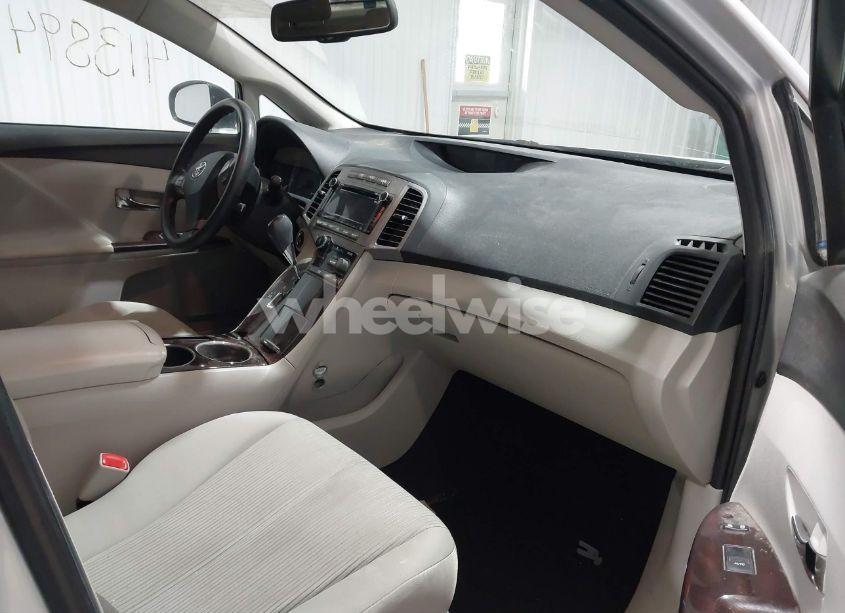 Photo 5 of 2010 Toyota Venza (VIN 4T3ZA3BB7AU022319)