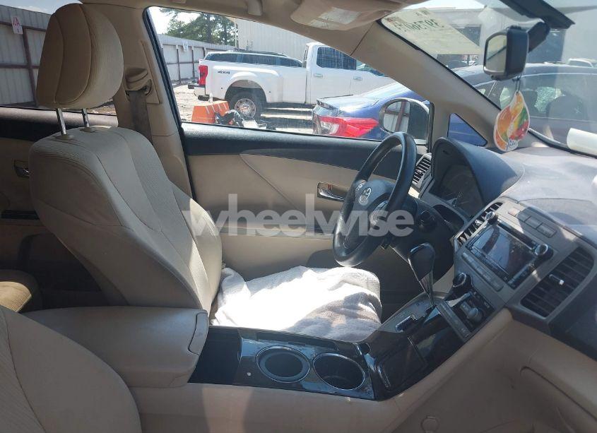 Photo 5 of 2010 Toyota Venza (VIN 4T3ZA3BB7AU023129)