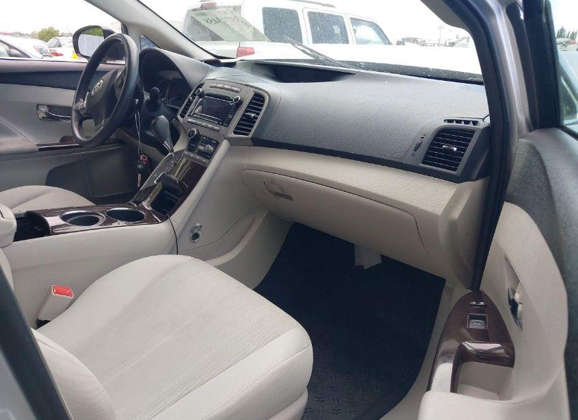 Photo 5 of 2010 Toyota Venza (VIN 4T3ZA3BB7AU037953)