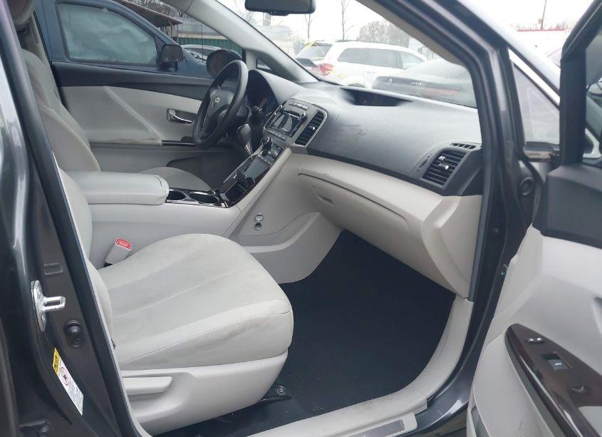 Photo 5 of 2010 Toyota Venza (VIN 4T3ZA3BB7AU038679)