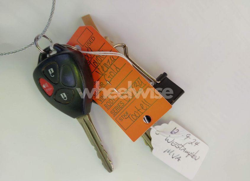 Photo 11 of 2009 Toyota Venza BASE (A6) (VIN 4T3ZE11A09U012163)