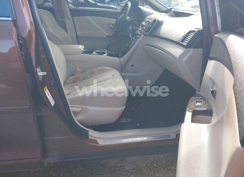 Photo 5 of 2009 Toyota Venza (VIN 4T3ZE11A39U007734)