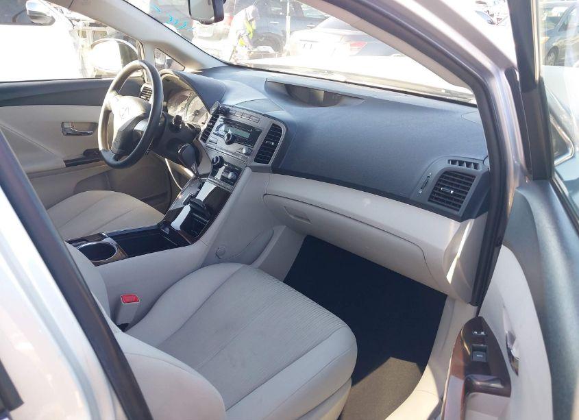 Photo 5 of 2009 Toyota Venza (VIN 4T3ZE11A59U019822)