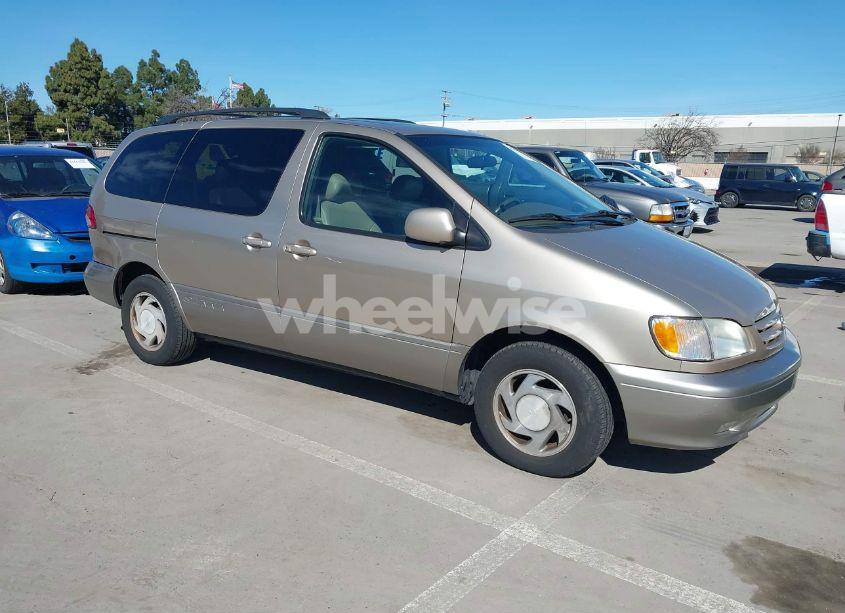 2001 Toyota Sienna XLE (VIN 4T3ZF13C01U381668) main photo