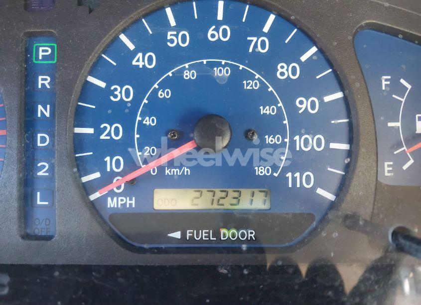 Photo 7 of 2001 Toyota Sienna XLE (VIN 4T3ZF13C01U381668)