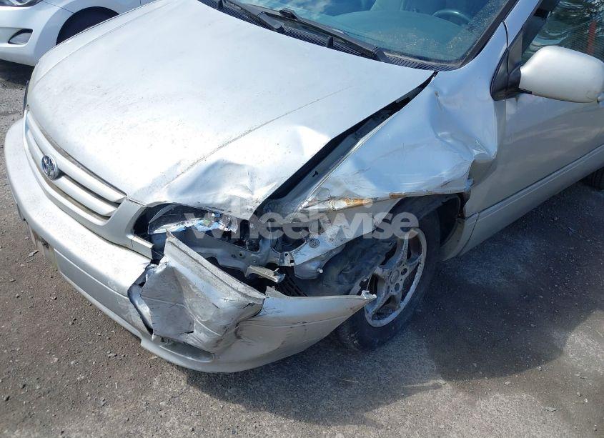 Photo 6 of 2002 Toyota Sienna LE (VIN 4T3ZF13C02U421846)