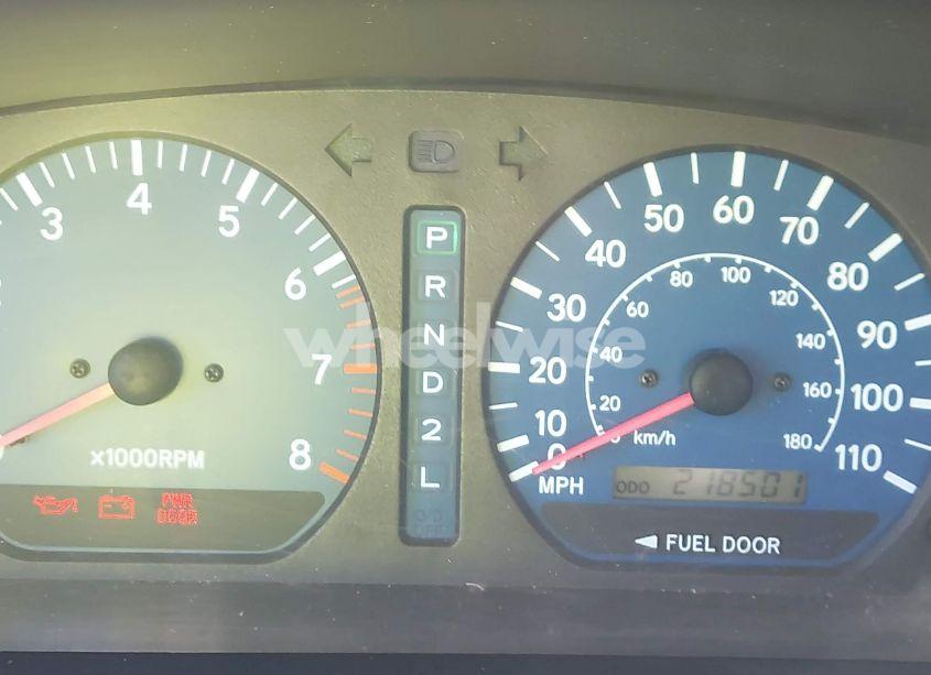 Photo 7 of 2002 Toyota Sienna XLE (VIN 4T3ZF13C02U442678)