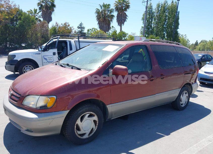 Photo 6 of 2002 Toyota Sienna XLE (VIN 4T3ZF13C02U466267)