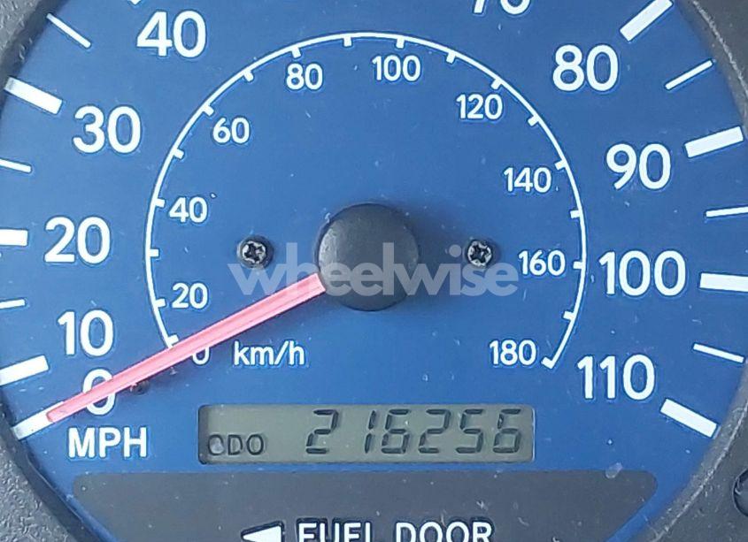 Photo 15 of 2003 Toyota Sienna LE (VIN 4T3ZF13C03U524122)
