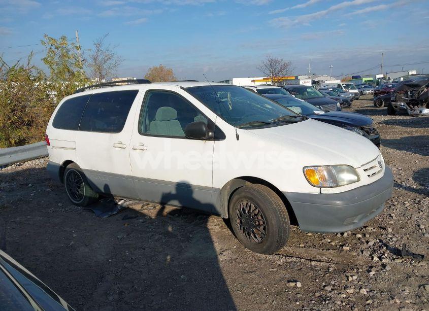 Photo 13 of 2003 Toyota Sienna LE (VIN 4T3ZF13C03U554205)