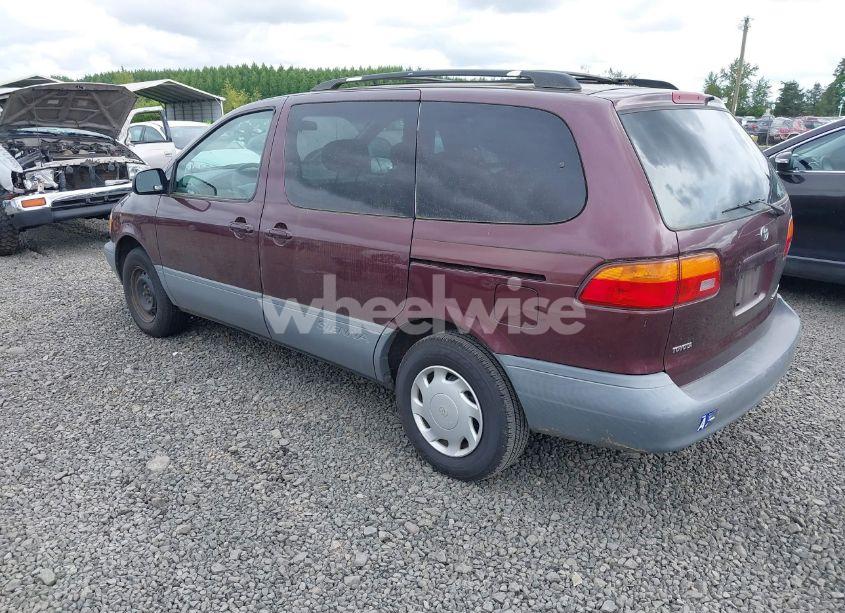 Photo 3 of 2000 Toyota Sienna LE (VIN 4T3ZF13C0YU179830)