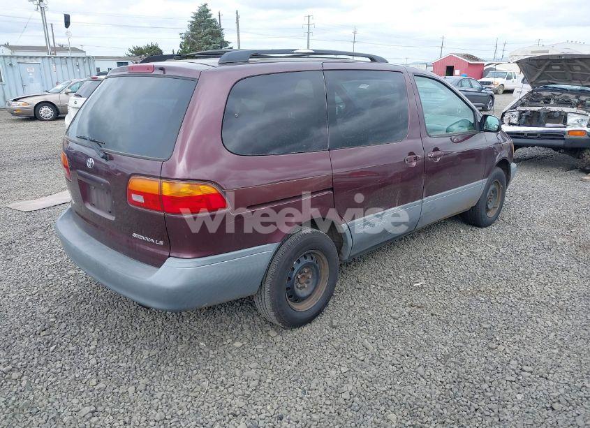 Photo 4 of 2000 Toyota Sienna LE (VIN 4T3ZF13C0YU179830)