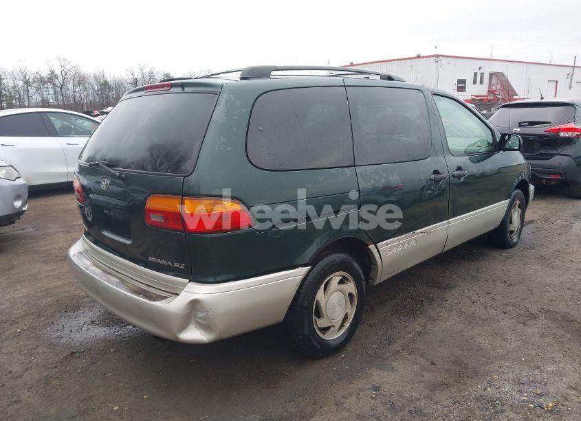 Photo 4 of 2000 Toyota Sienna XLE (VIN 4T3ZF13C0YU205410)