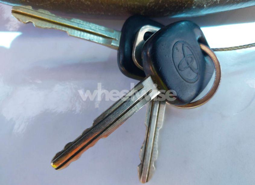 Photo 11 of 2001 Toyota Sienna LE/XLE (VIN 4T3ZF13C11U365141)