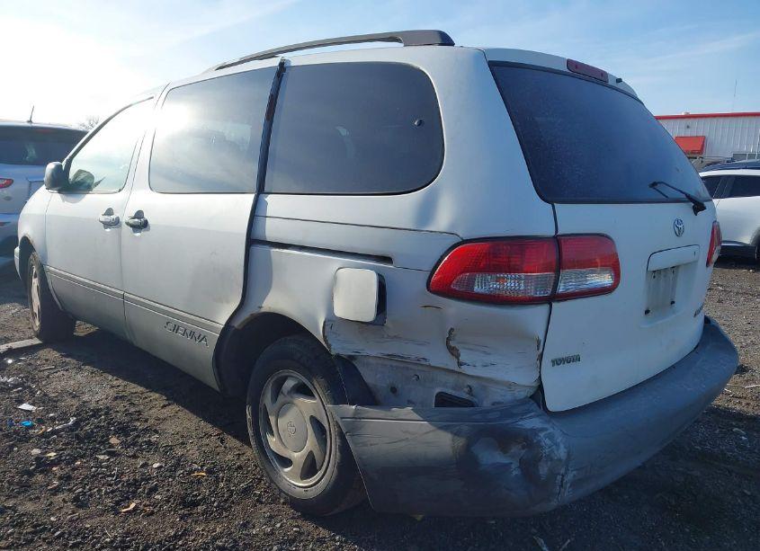 Photo 6 of 2001 Toyota Sienna LE (VIN 4T3ZF13C11U404777)