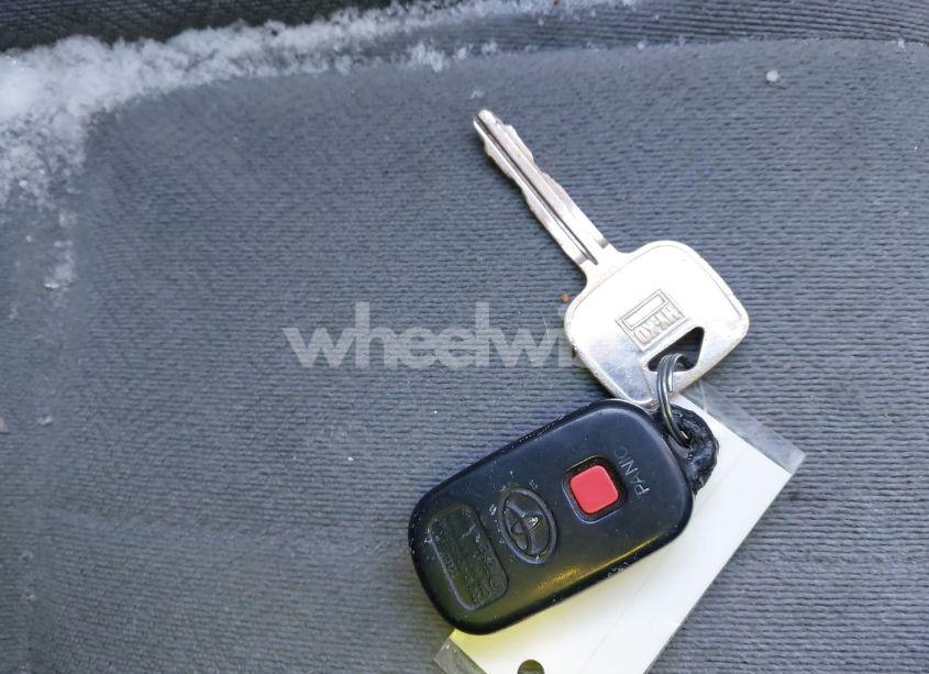 Photo 11 of 2002 Toyota Sienna LE (VIN 4T3ZF13C12U421046)