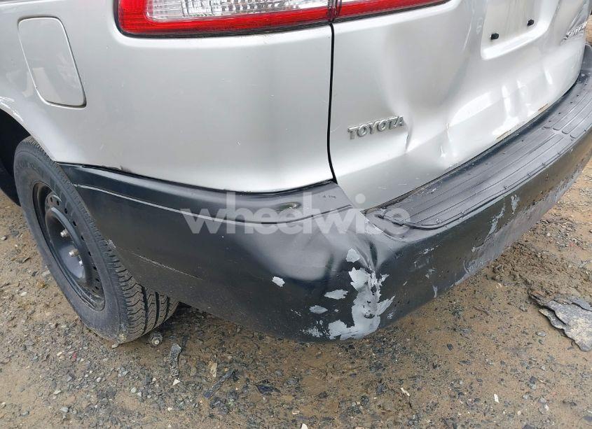 Photo 12 of 2002 Toyota Sienna LE (VIN 4T3ZF13C12U441684)