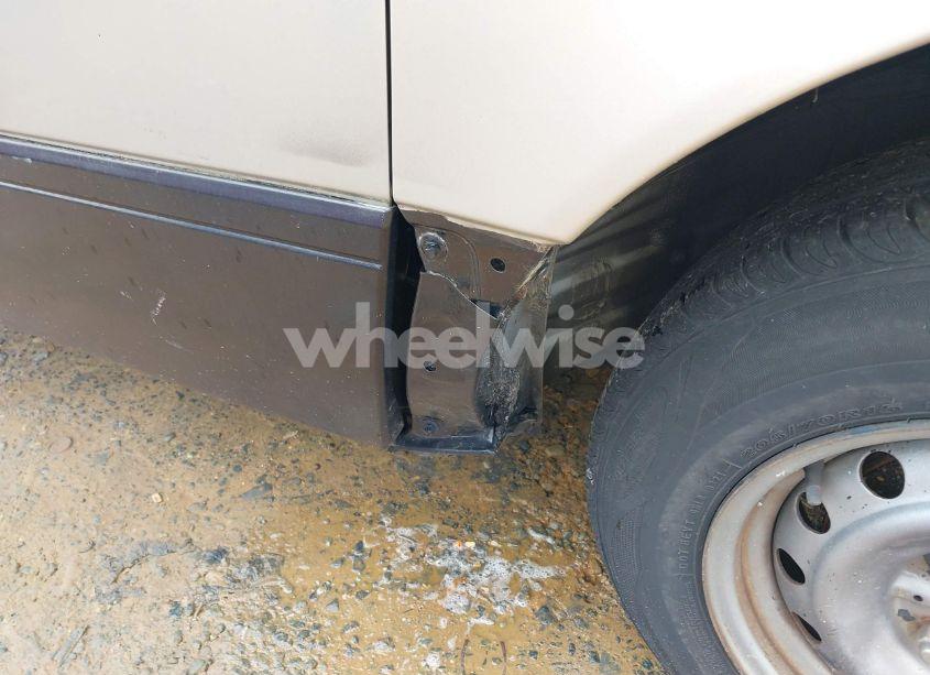 Photo 6 of 2002 Toyota Sienna LE (VIN 4T3ZF13C12U441684)