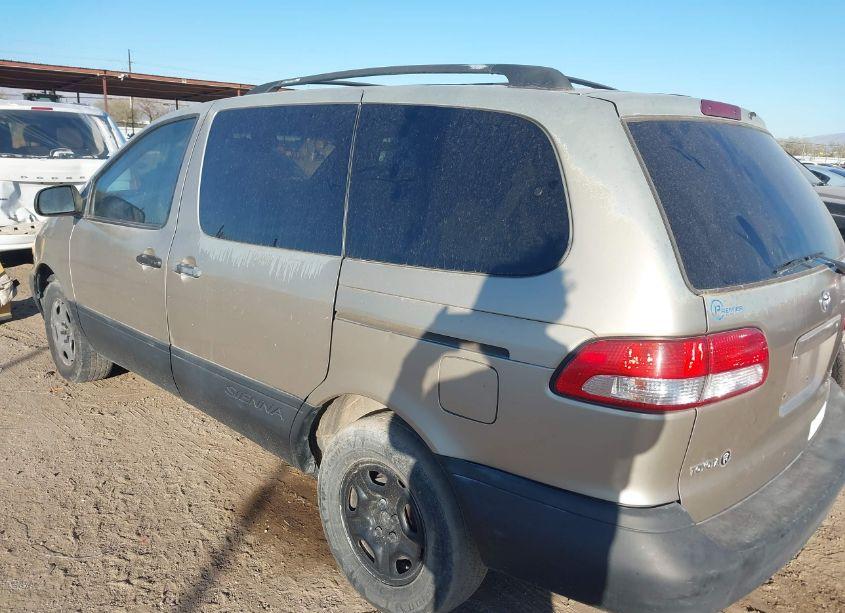 Photo 3 of 2002 Toyota Sienna LE (VIN 4T3ZF13C12U463118)