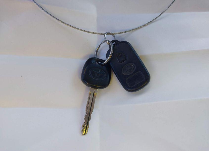 Photo 11 of 2003 Toyota Sienna XLE (VIN 4T3ZF13C13U529989)