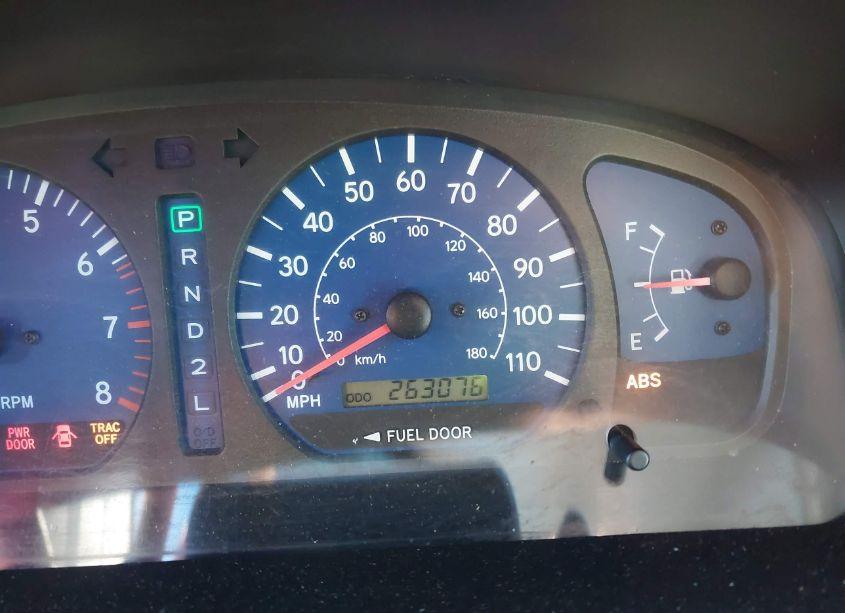 Photo 15 of 2003 Toyota Sienna XLE (VIN 4T3ZF13C13U529989)