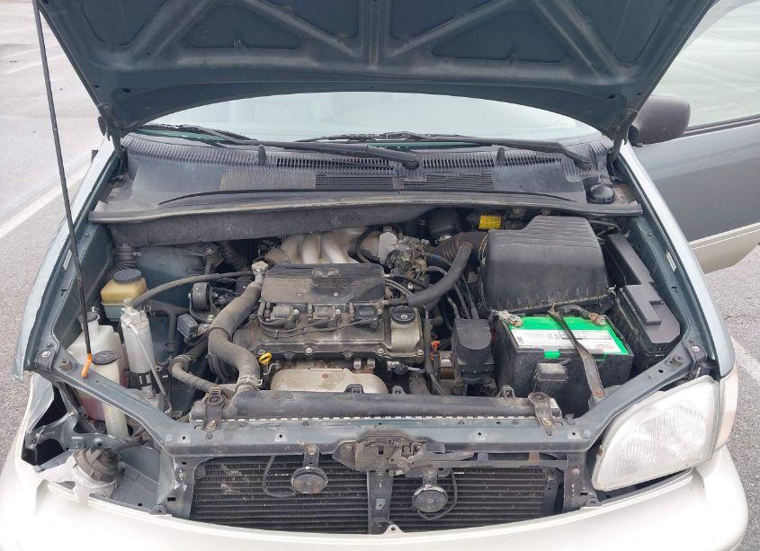 Photo 10 of 1998 Toyota Sienna XLE (VIN 4T3ZF13C1WU063694)